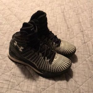 Under armor basketball shoes